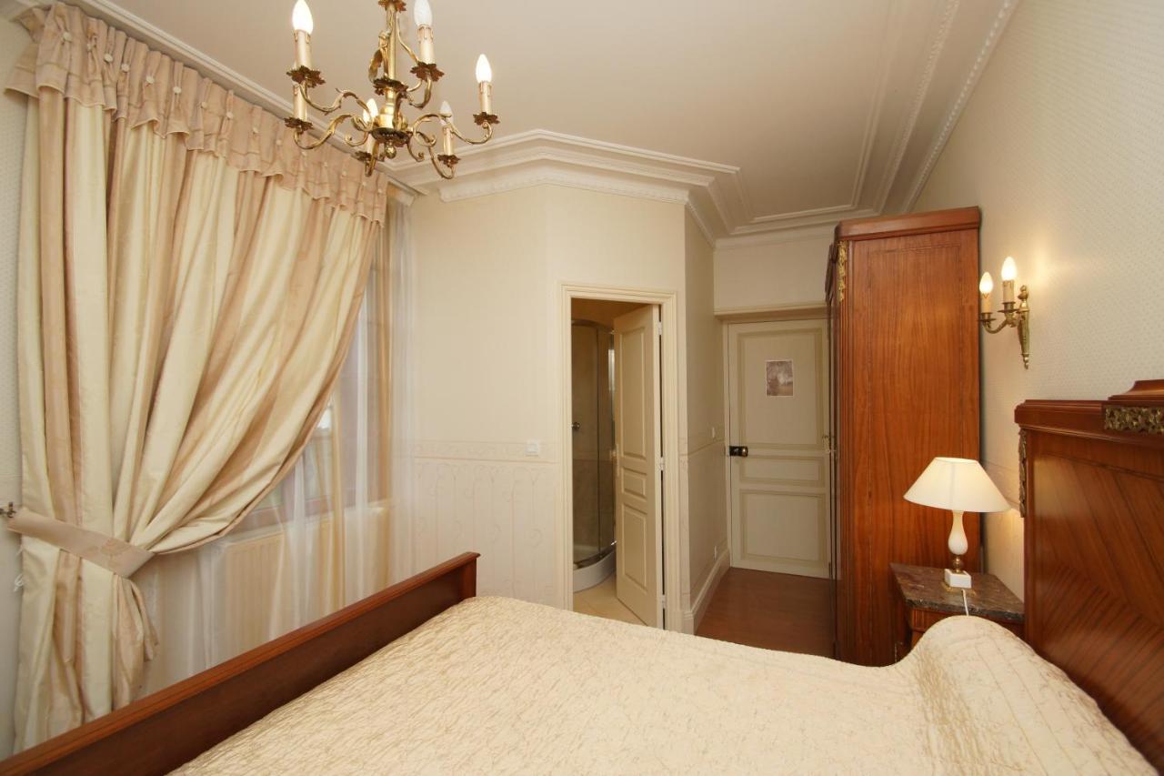 Le Manoir Des Arts Bed & Breakfast Saint-Samson-de-Bonfossé Exterior photo